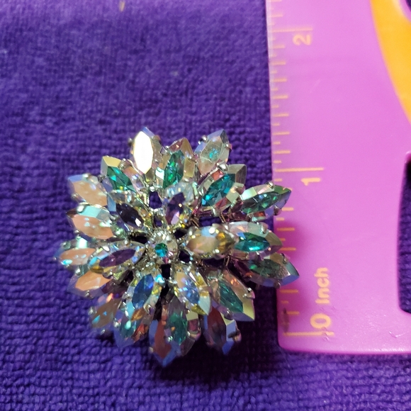 Vintage Beautiful Brooch - Picture 5 of 6